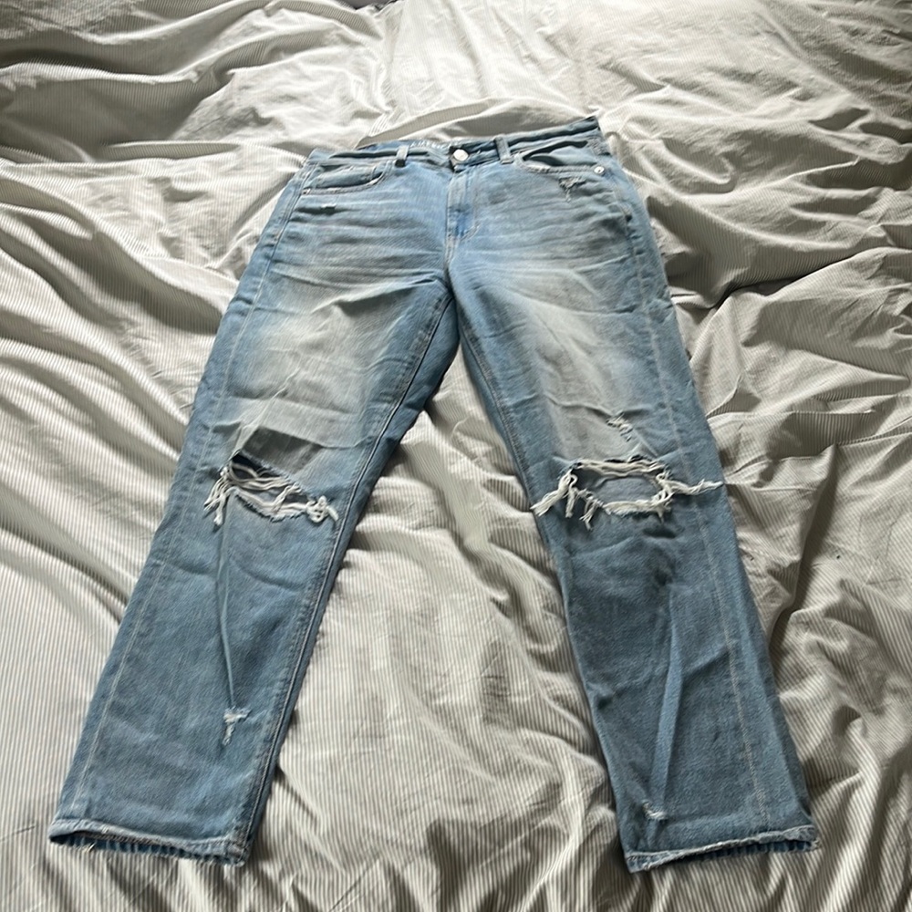American eagle mom jean